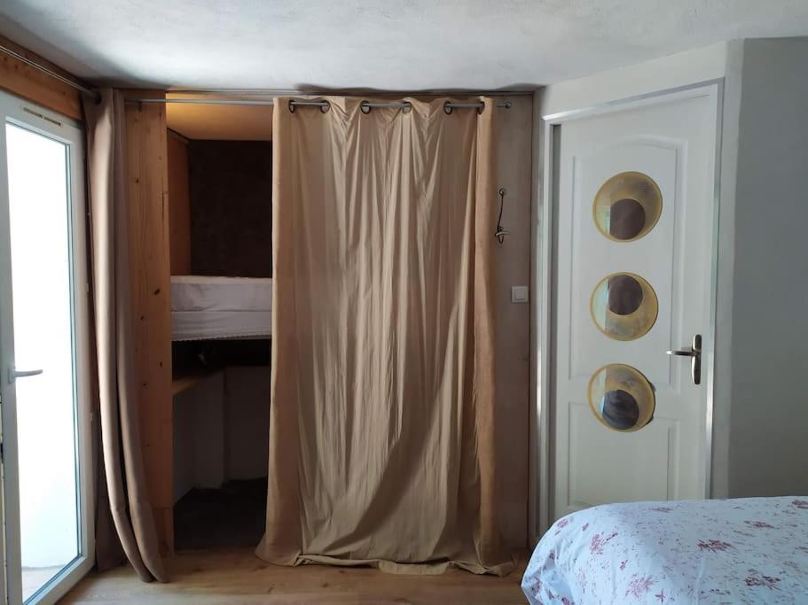 Sous Les Chenes Villa Peypin-d'Aigues Ngoại thất bức ảnh